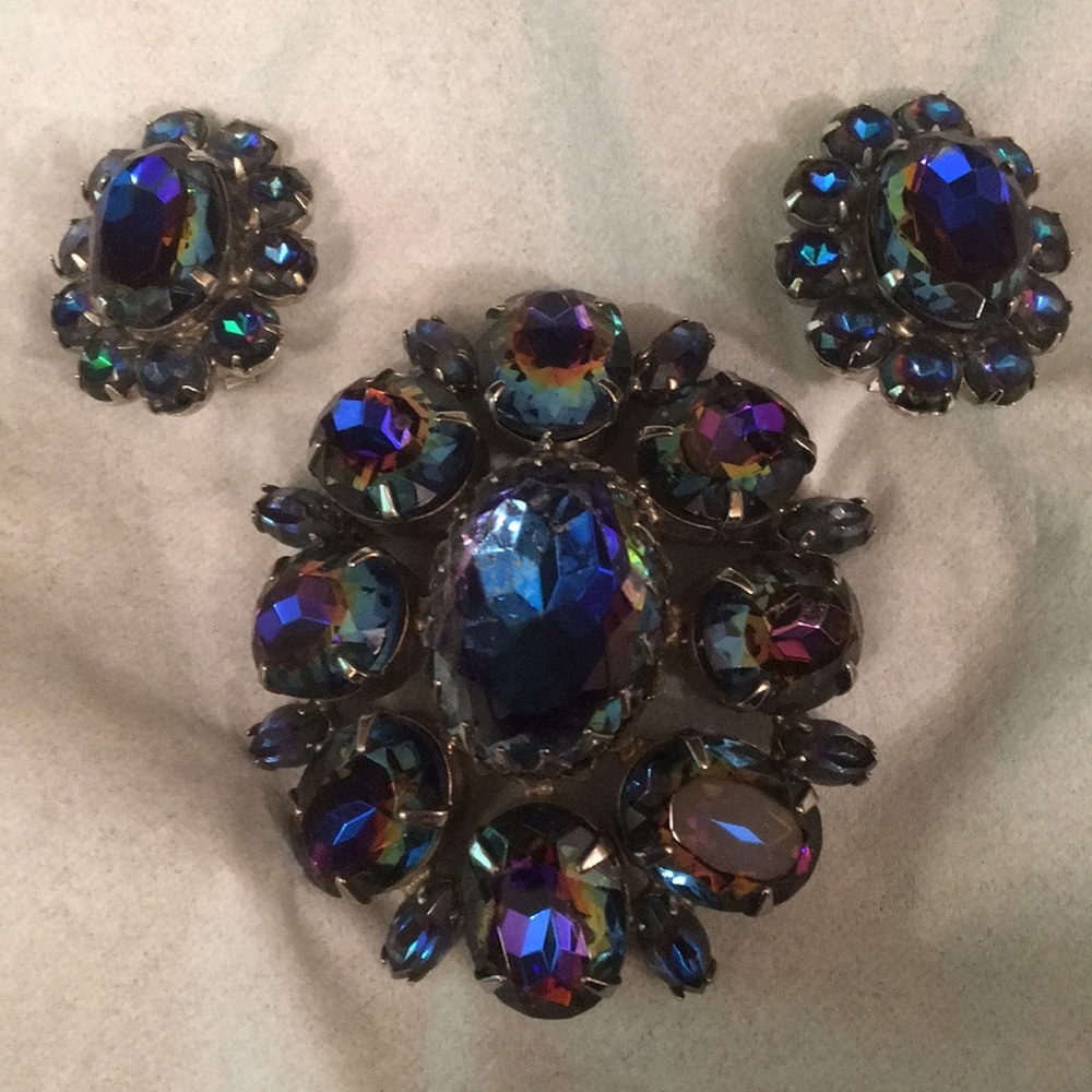 Vintage Blue Stone Brooch & Clip Earrings